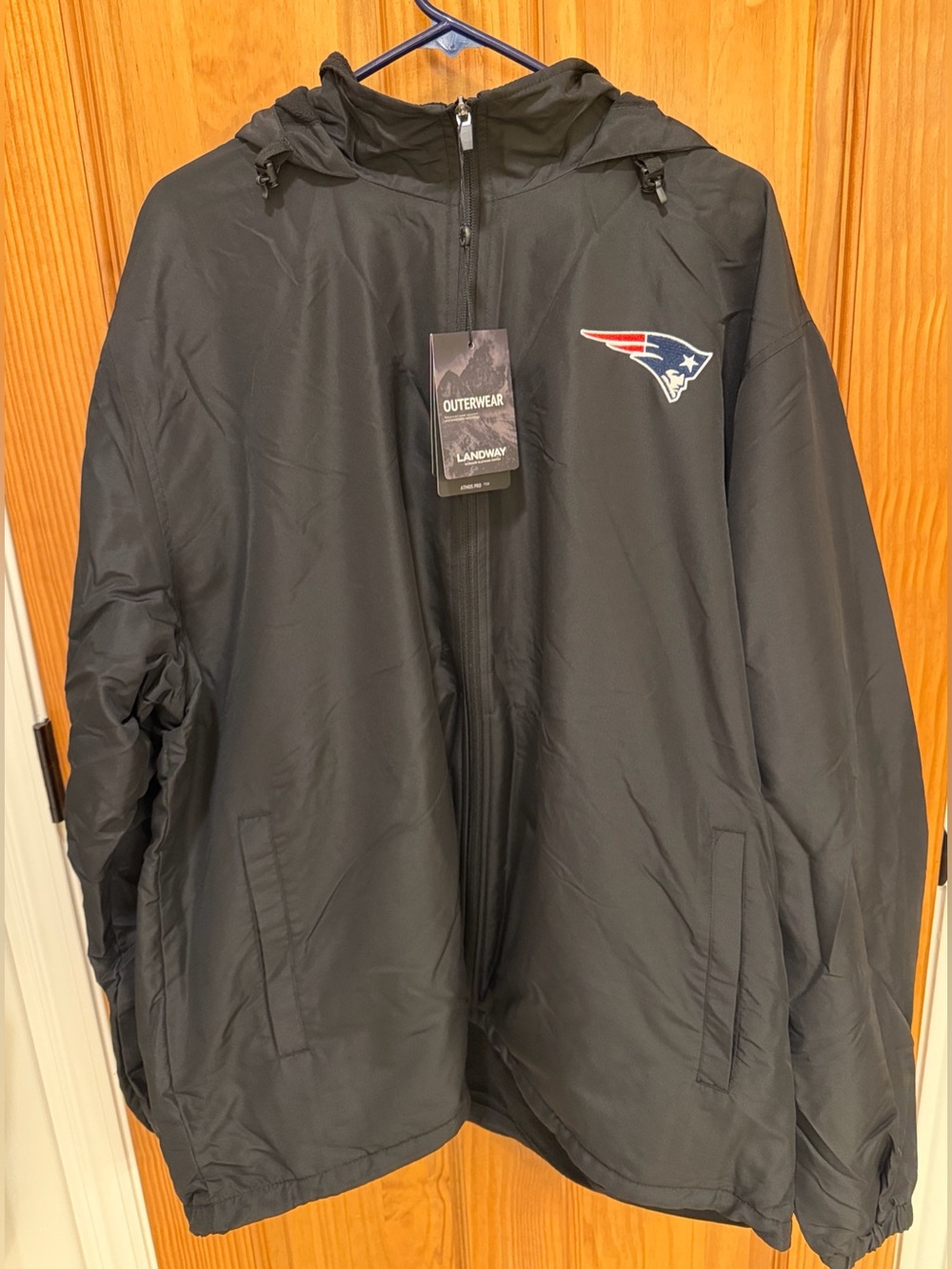 Landway Men’s Full Zip Hooded NFL Jacket 2XL